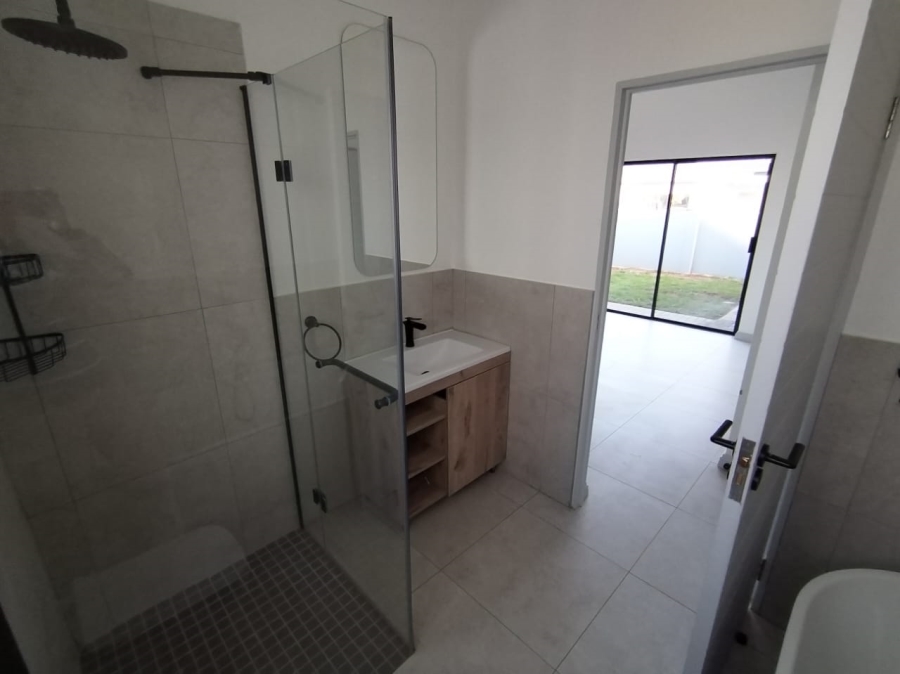 To Let 3 Bedroom Property for Rent in Melodie North West